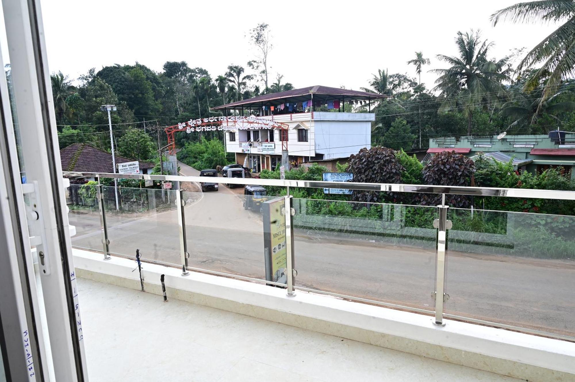 Villa Grand Misty Heaven Madikeri Esterno foto